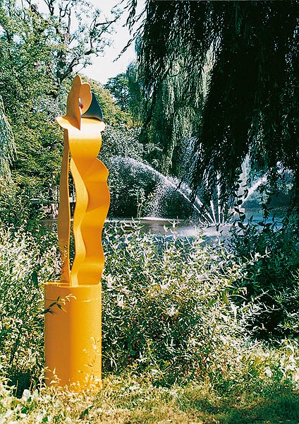  Yellow Figure 